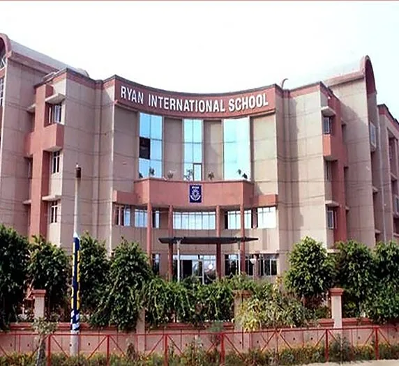 ROHINI SECTOR 25