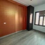 Floor for sale in rohini sector 4