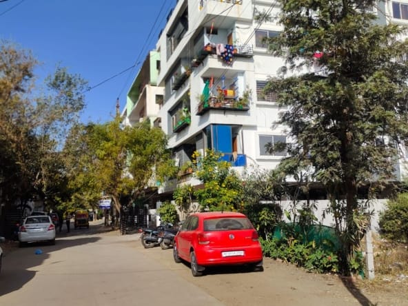 Flat for sale in Sampat Hills