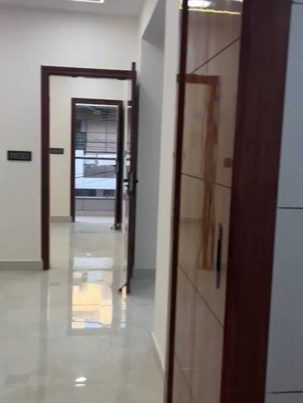Flat for sale in Pitampura