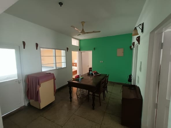 Flat for sale in Vasant Kunj