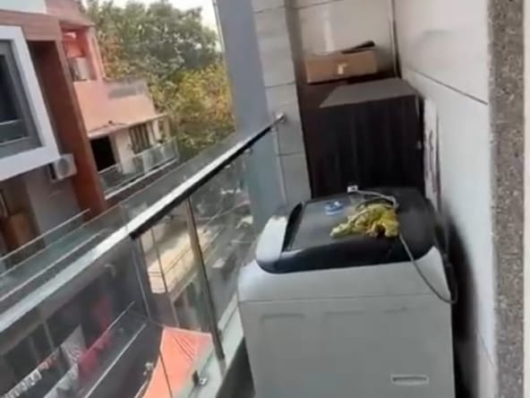 Floor for sale in Rajouri Garden