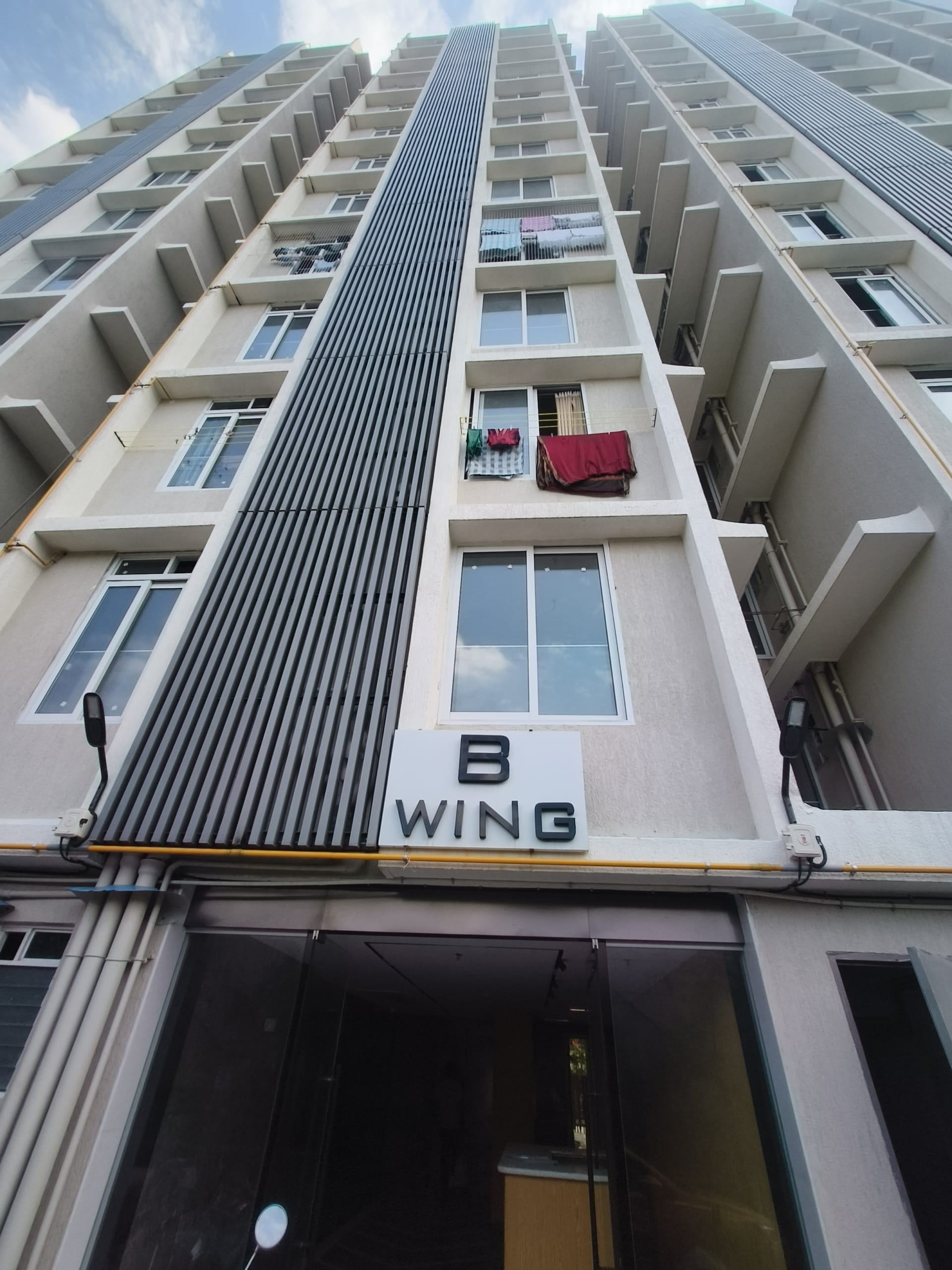 1000013728 2BHK Flat for sale in Mumbai