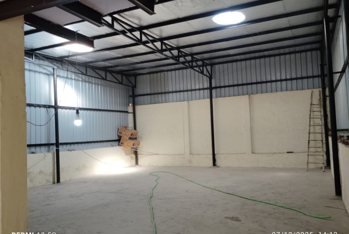 Godown for rent in Lakhi Ram Park