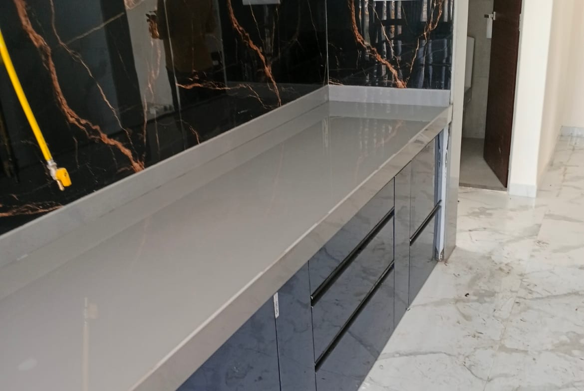 Flat for rent in Malad