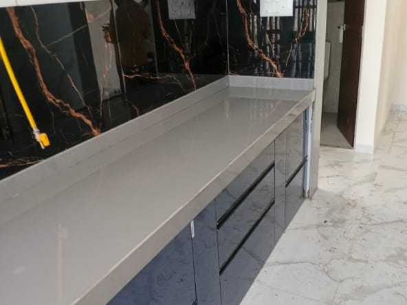 Flat for rent in Malad