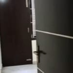 Floor for sale in Hari Nagar