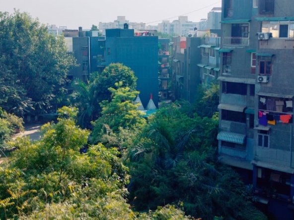 3BHK Flat for sale in Patparganj