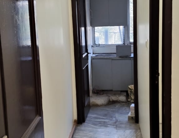 Space for rent in Pitampura