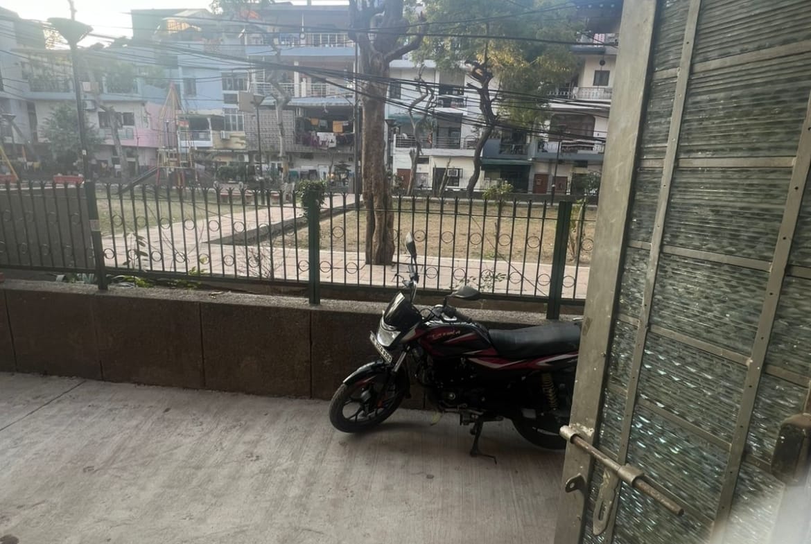 DDA Flat for sale in Pitampura