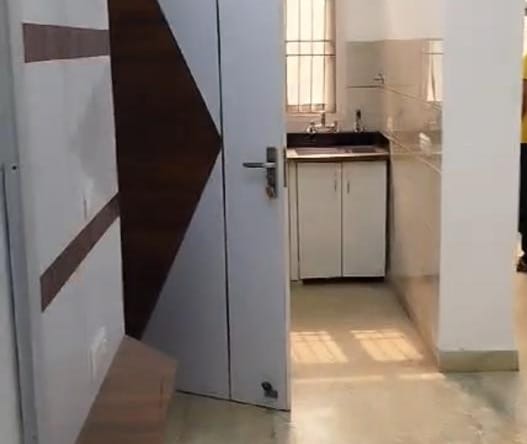 Floor for sale in Rohini