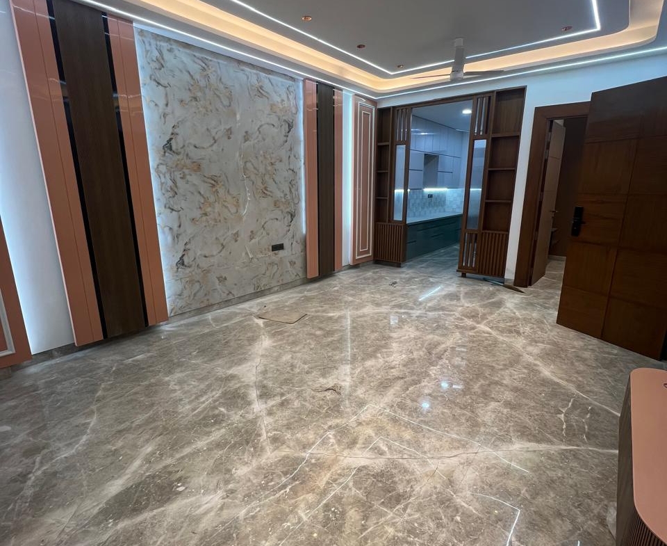 3Bhk Floor for sale in Shalimar Bagh