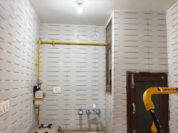 Flat for Rent in Okhla