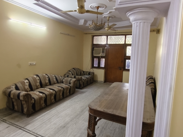 Flat for sale in Shivaji Vihar