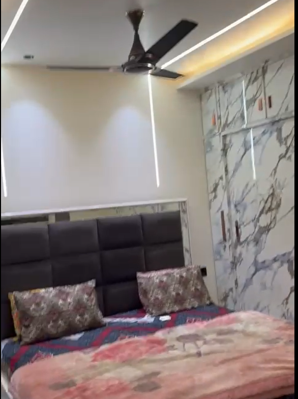 Luxurious 4BHK HIG Flat for Sale in Pitampura