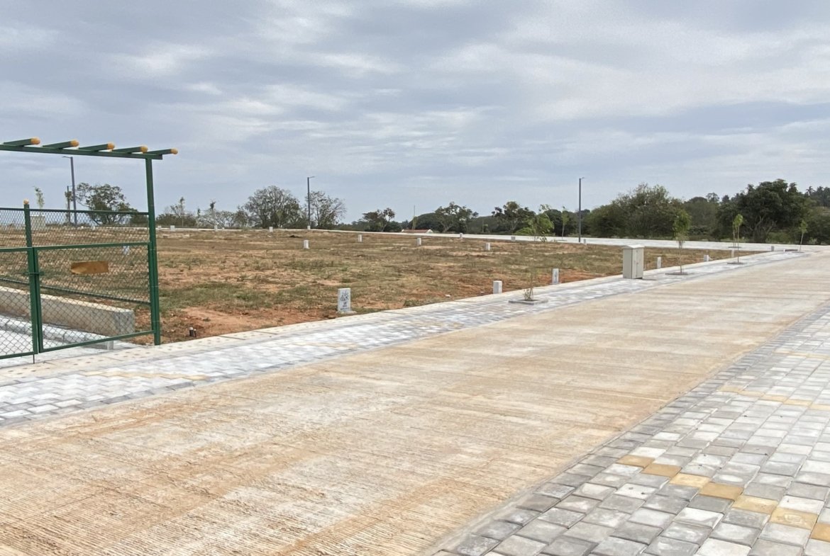 Plots for Sale in Vani Vilas Mohalla