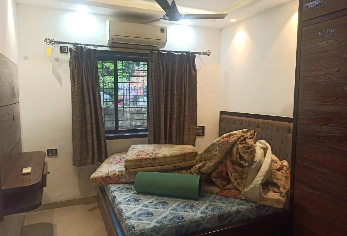 Apartment in Beleghata for Rent