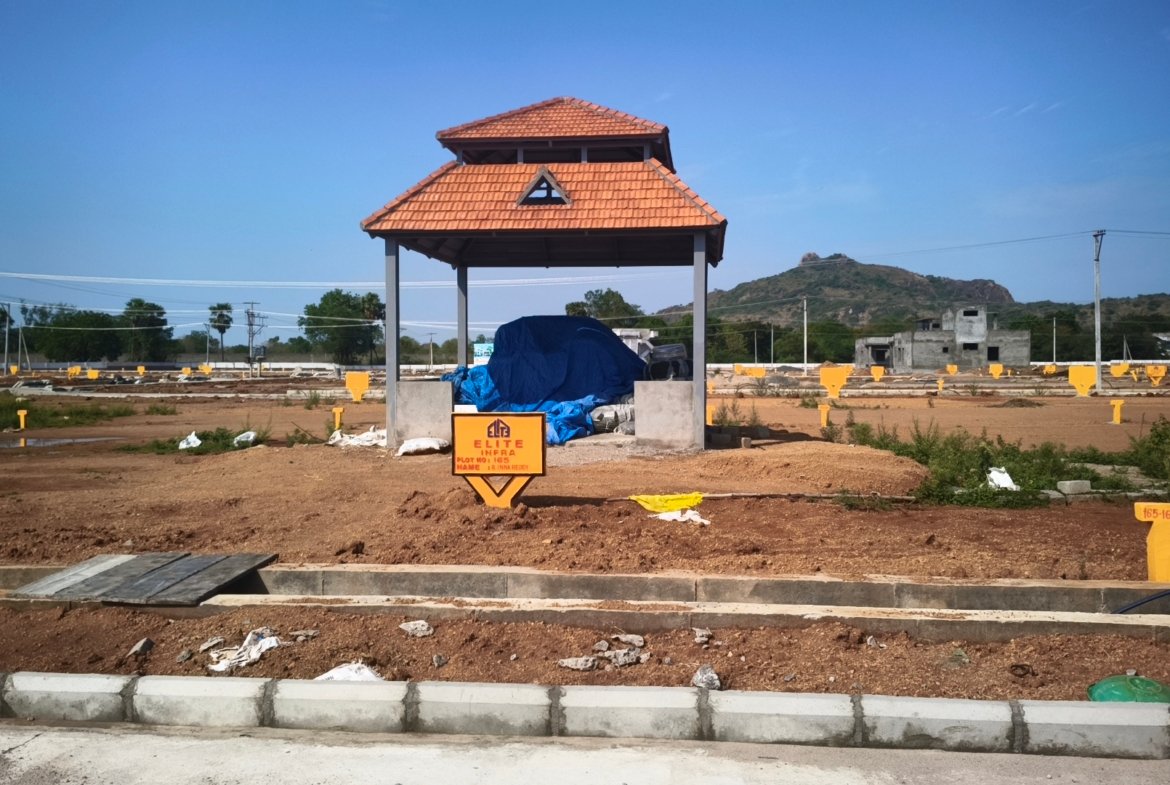 235 Sq Yard Plot For Sale In Guntur