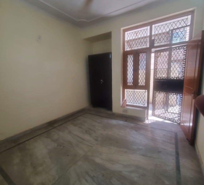 2Bhk Apartment in Beleghata for Rent