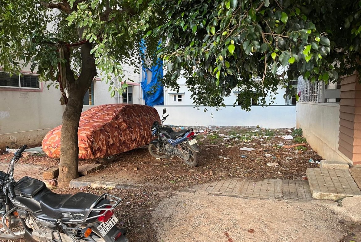 Plot for sale in Peenya